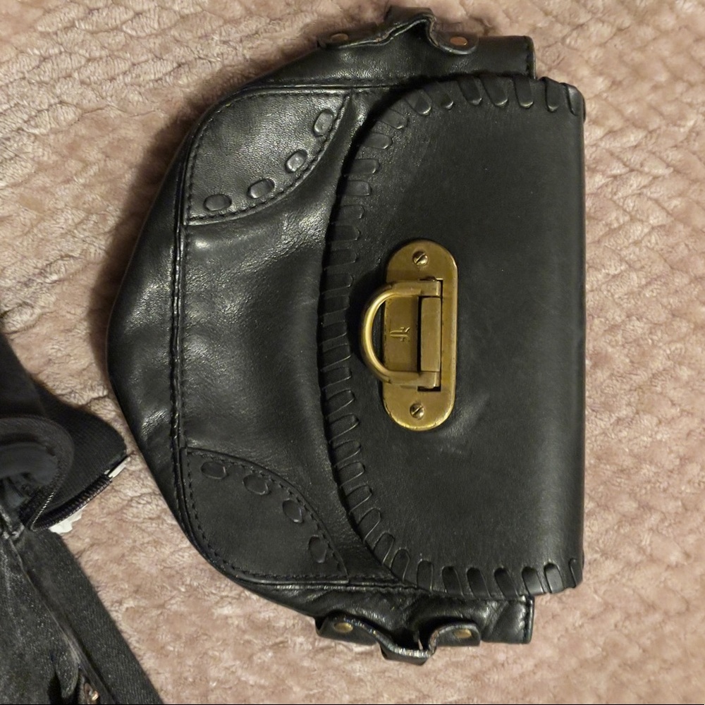 Frye small coin purse
